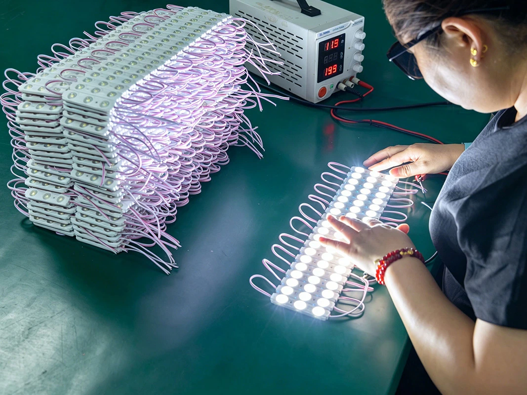 LED module lighting test