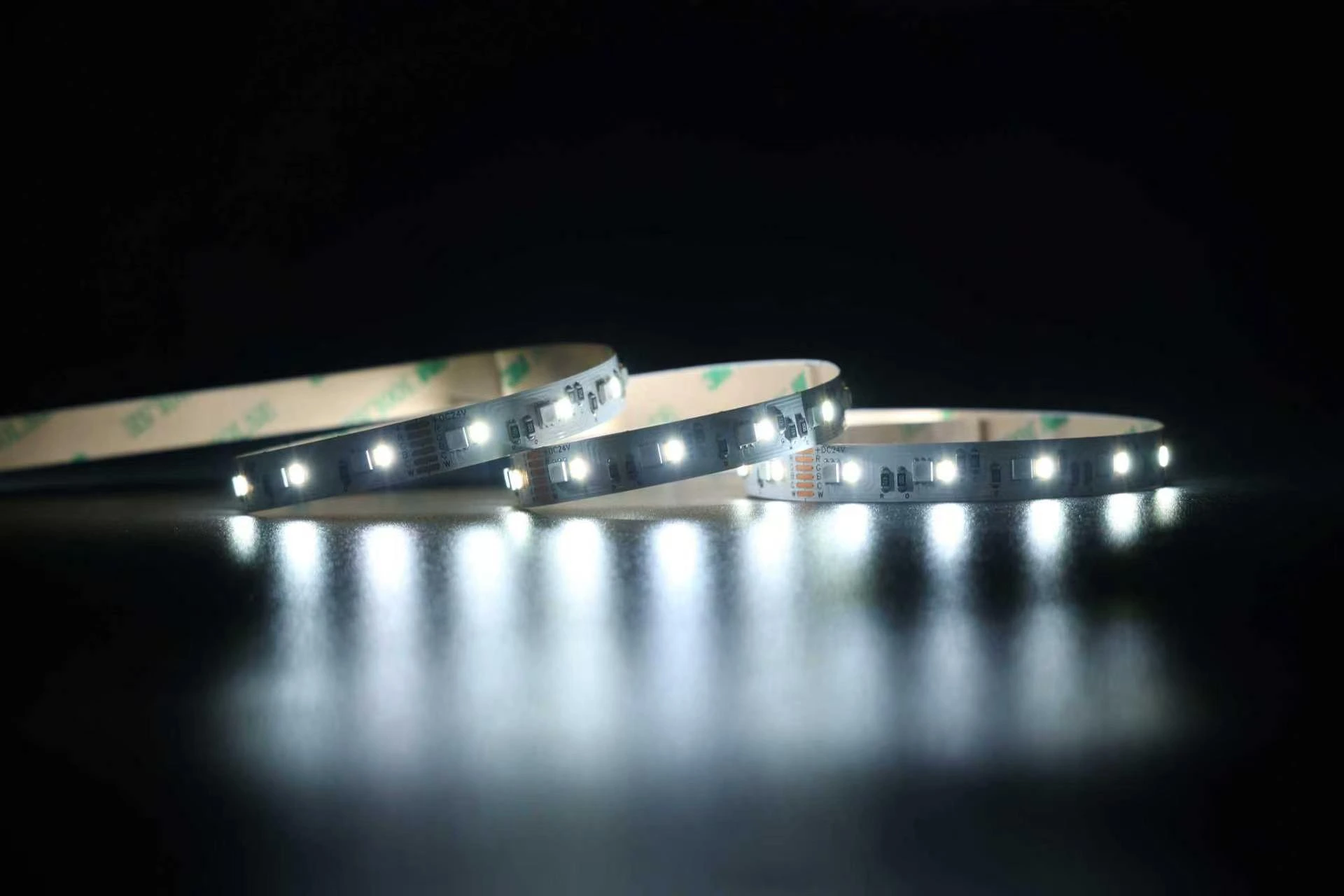 شريط إضاءة LED أبيض بارد RGBCW بدرجة حرارة لونية 6500 كلفن، YS-RN3838Q560، شريط إضاءة ساطع قابل للتعديل بدرجة حرارة اللون